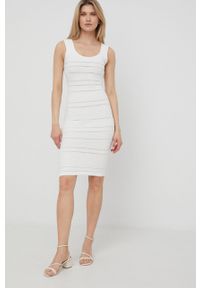 Elisabetta Franchi sukienka kolor biały mini dopasowana. Kolor: biały. Materiał: dzianina. Długość rękawa: na ramiączkach. Wzór: gładki. Typ sukienki: dopasowane. Długość: mini #5
