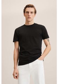 Mango Man t-shirt Strech męski kolor czarny gładki. Okazja: na co dzień. Kolor: czarny. Materiał: włókno, dzianina. Wzór: gładki. Styl: casual