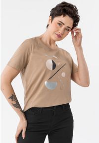 Volcano - Koszulka z printem T-HAUS. Materiał: bawełna, materiał. Długość rękawa: krótki rękaw. Długość: krótkie. Wzór: nadruk. Sezon: wiosna, lato. Styl: glamour, klasyczny #1