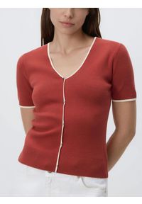 Reserved - Sweter z kontrastową lamówką - intenstywna czerwień. Kolor: czerwony. Materiał: dzianina, bawełna #1