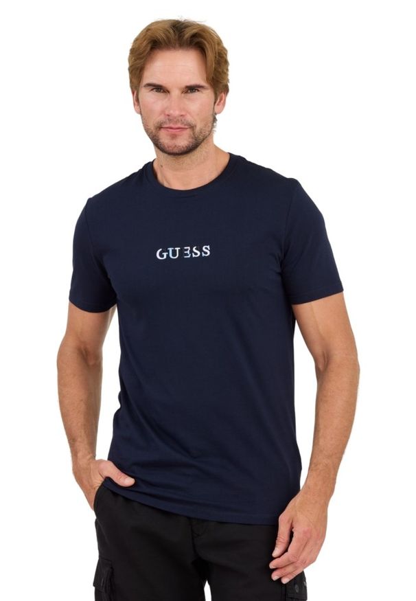 Guess - GUESS Granatowy męski t-shirt bawełniany z haftowanym logo, Rozmiar XL. Kolor: niebieski. Materiał: bawełna. Wzór: haft