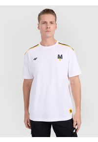 4f - 4F T-shirt regular z nadrukiem uniseks 4F x Drift Masters - biały XXL. Okazja: na co dzień. Kolor: biały. Materiał: dzianina, materiał, bawełna, jersey. Długość rękawa: krótki rękaw. Długość: krótkie. Wzór: nadruk. Styl: klasyczny, sportowy, casual