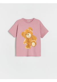 Reserved - Bawełniany t-shirt z nadrukiem - pastelowy róż. Kolor: różowy. Materiał: bawełna. Wzór: nadruk #1