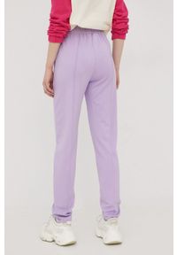Fila spodnie dresowe damskie kolor fioletowy. Stan: podwyższony. Kolor: fioletowy. Materiał: dresówka #2