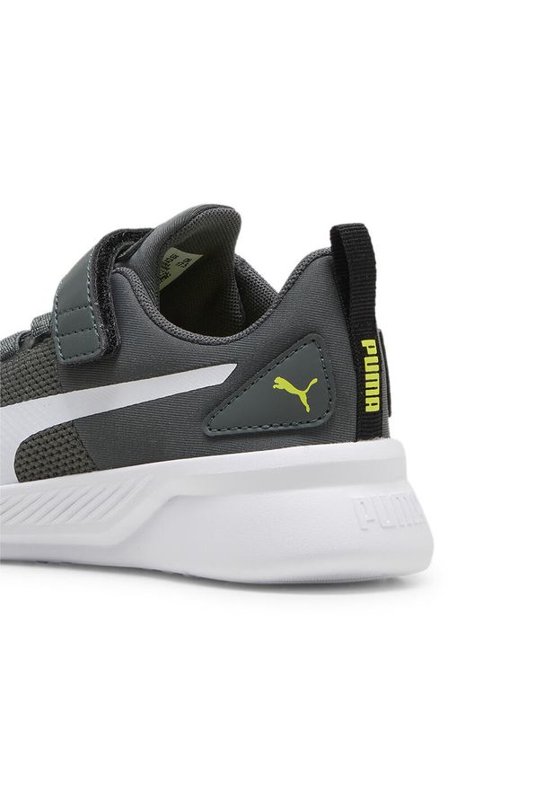 Buty do chodzenia dla dzieci Puma Flyer Runner V Ps. Zapięcie: rzepy. Kolor: biały, zielony, czarny, wielokolorowy. Materiał: guma, syntetyk, tkanina, materiał. Szerokość cholewki: normalna. Sport: turystyka piesza