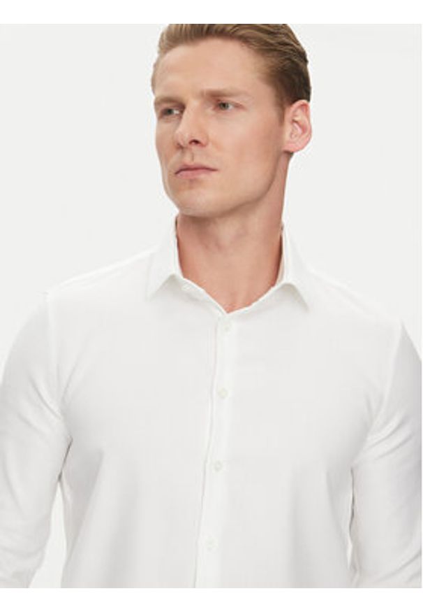Calvin Klein Koszula K10K114316 Biały Slim Fit. Kolor: biały. Materiał: bawełna