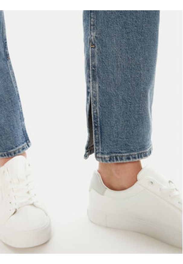 Calvin Klein Jeans Jeansy Authentic J20J224508 Niebieski Straight Fit. Kolor: niebieski