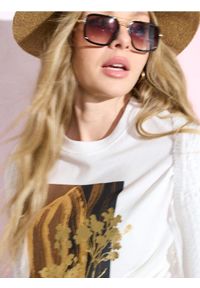 Sinsay - Bawełniana koszulka z nadrukiem - biały. Kolor: biały. Materiał: bawełna. Wzór: nadruk #1