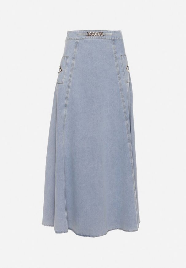 Born2be - Jasnoniebieska Bawełniana Spódnica Jeansowa Maxi Rozkloszowana z Łańcuszkiem Zallire. Kolor: niebieski. Materiał: bawełna, jeans. Styl: boho