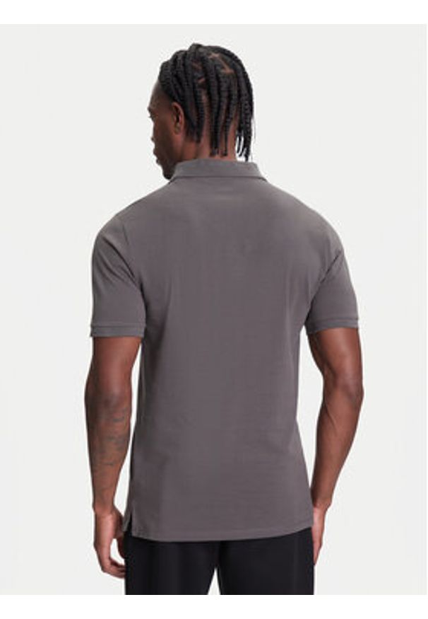 Guess Polo Z5YP02 K9WF1 Szary Regular Fit. Typ kołnierza: polo. Kolor: szary. Materiał: bawełna
