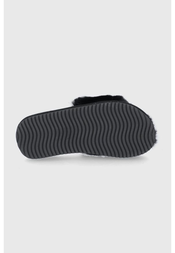 Flip*Flop Kapcie kolor czarny. Kolor: czarny. Materiał: guma, materiał. Wzór: gładki