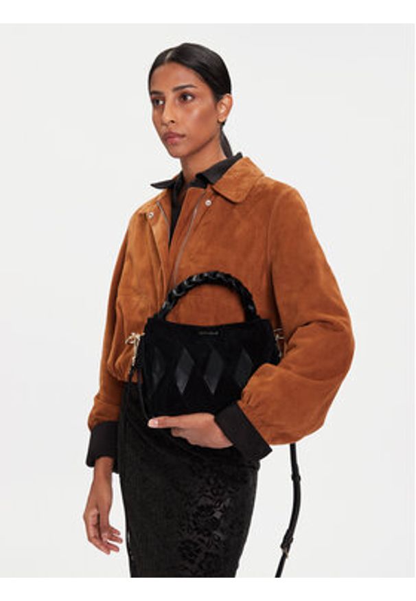 Coccinelle Torebka T66 Boheme New Geomet Patch E1 T66 58 01 01 Czarny. Kolor: czarny. Materiał: zamszowe, skórzane