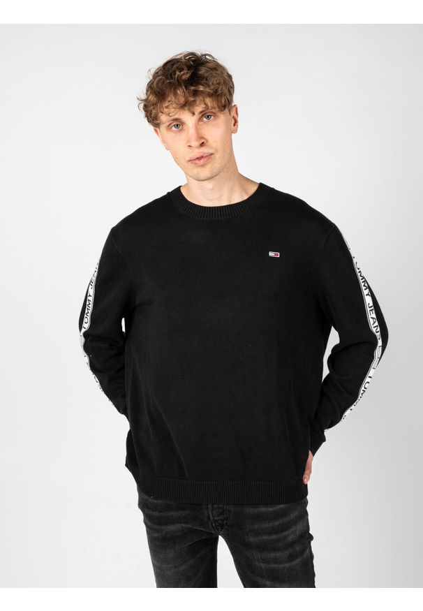 Tommy Jeans Sweter "C-Neck" | DM0DM013049BDS | Mężczyzna | Czarny. Okazja: na co dzień. Kolor: czarny. Materiał: bawełna. Styl: casual