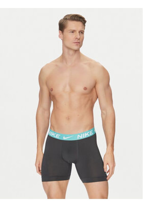 Nike Komplet 3 par bokserek Brief 0000KE1157 Szary. Kolor: szary. Materiał: syntetyk