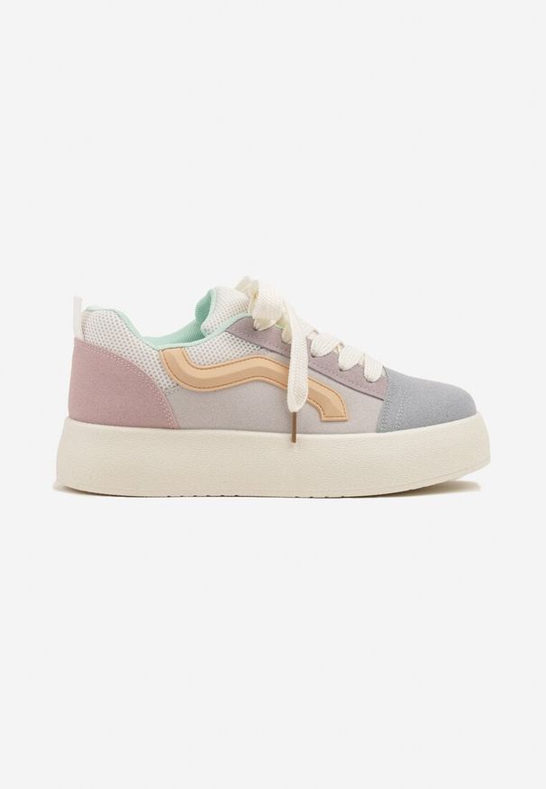 Born2be - Niebiesko-Beżowe Sneakersy na Grubej Podeszwie z Ozdobnym Paskiem Kornelie. Okazja: na co dzień. Zapięcie: pasek. Kolor: niebieski. Materiał: jeans. Wzór: aplikacja