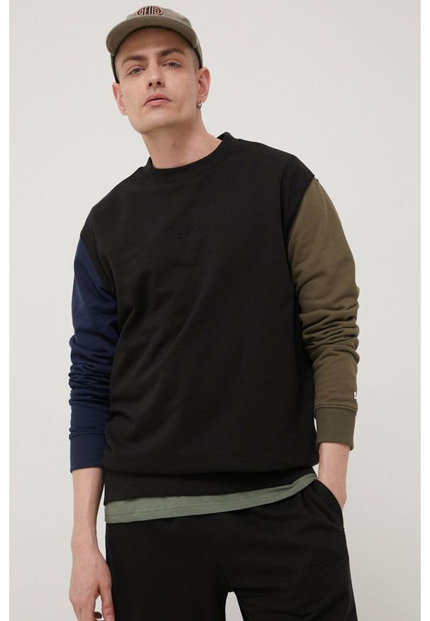 DC bluza męska kolor czarny gładka. Kolor: czarny. Materiał: bawełna. Wzór: gładki