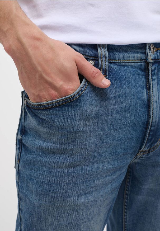 Mustang - Męskie Spodnie Jeansowe MUSTANG Tramper Straight Denim Blue 1013716 5000 583