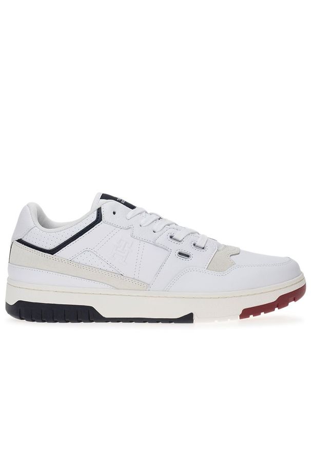 TOMMY HILFIGER - Buty Tommy Hilfiger Basket Street Mix FM0FM04970-YBS - białe. Okazja: na co dzień. Kolor: biały. Materiał: materiał, poliester, skóra. Szerokość cholewki: normalna