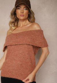 Renee - Brązowy Sweter Top z Hiszpańskim Wywijanym Dekoltem z Wełną Inarose. Kolor: brązowy. Materiał: wełna #5