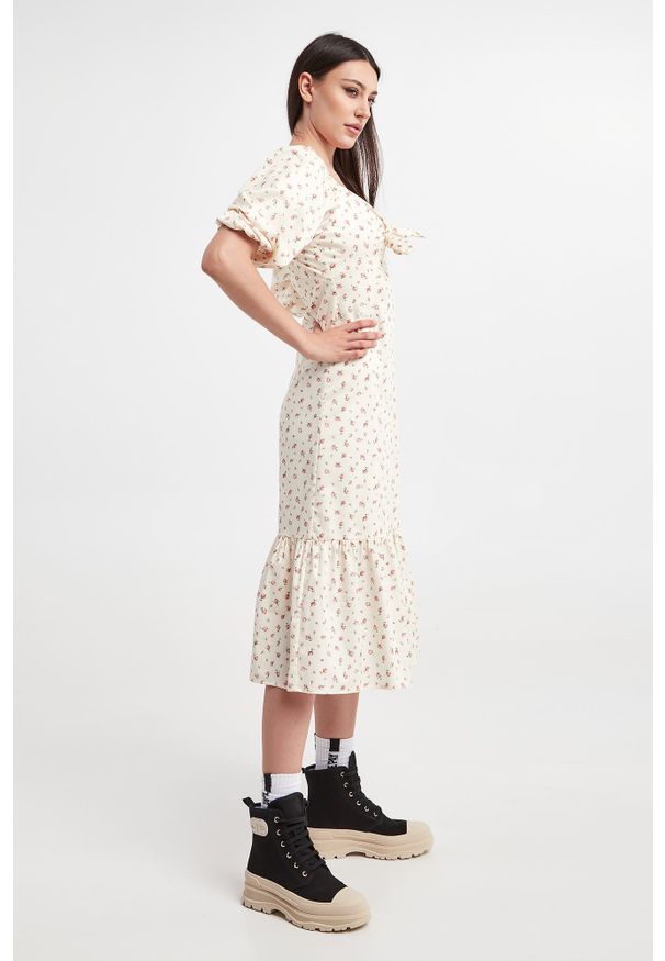 Notes du Nord - Sukienka Dash NOTES DU NORD. Wzór: kwiaty. Długość: midi