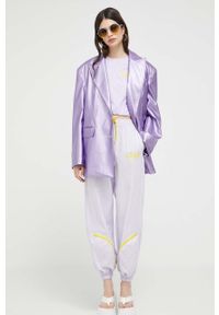 Love Moschino spodnie dresowe kolor fioletowy gładkie. Kolor: fioletowy. Materiał: dresówka. Wzór: gładki #2