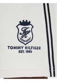 TOMMY HILFIGER - Tommy Hilfiger Szorty sportowe Crest Embroidery MW0MW42878 Beżowy jasny Relaxed Fit. Kolor: beżowy. Materiał: bawełna. Styl: sportowy #2