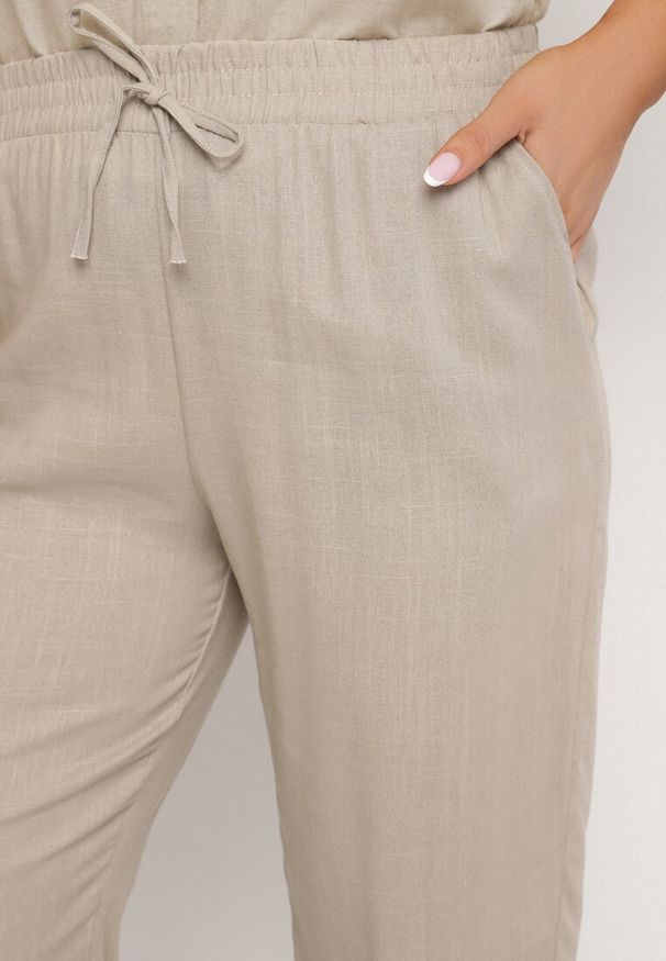 Born2be - Beżowe Spodnie z Lnem i Elastyczną Gumką w Pasie Nativena. Okazja: na co dzień. Kolekcja: plus size. Kolor: beżowy. Materiał: len. Styl: casual