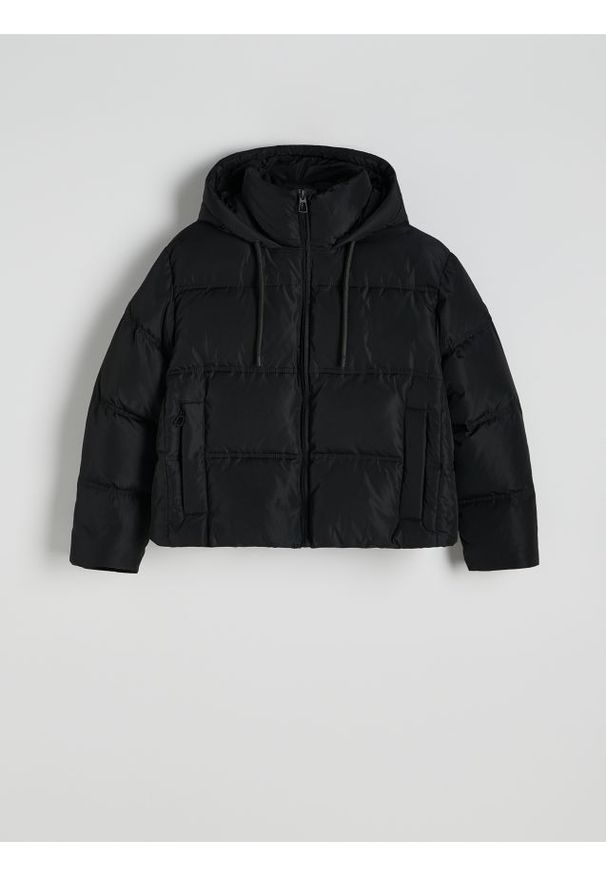 Reserved - Puchowa kurtka z kapturem - czarny. Typ kołnierza: kaptur. Kolor: czarny. Materiał: puch. Wzór: gładki