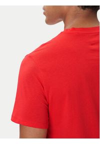 Mustang T-Shirt Austin 1016853 Czerwony Regular Fit. Kolor: czerwony. Materiał: bawełna #8