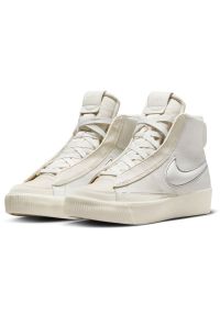 Buty Nike Blazer Mid Victory W DR2948 100 białe. Okazja: na co dzień. Zapięcie: sznurówki. Kolor: biały. Materiał: syntetyk, skóra, guma #7