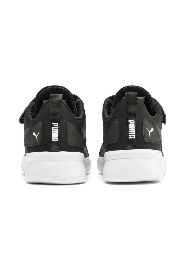Buty Puma Flyer Runner V Kids' Trainers, Dzieci. Zapięcie: rzepy. Kolor: biały, czarny, wielokolorowy. Materiał: syntetyk, tkanina, materiał. Szerokość cholewki: normalna. Sport: turystyka piesza