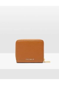 Coccinelle - COCCINELLE - Mały portfel ze skóry Metallic Infilature. Kolor: brązowy. Materiał: skóra #2