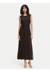 Vero Moda Sukienka wieczorowa Penelope 10351455 Brązowy ciemny Regular Fit. Kolor: brązowy. Materiał: syntetyk. Styl: wizytowy #1