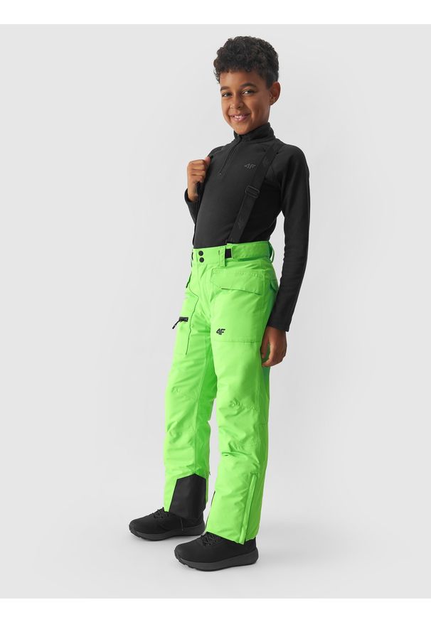 4f - Spodnie narciarskie z szelkami membrana 10000 chłopięce - zielone. Kolor: zielony. Materiał: tkanina, syntetyk, poliester, materiał. Wzór: gładki. Sezon: zima. Sport: narciarstwo