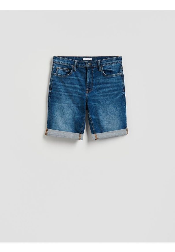 Reserved - Jeansowe szorty slim fit - granatowy. Kolor: niebieski. Materiał: jeans