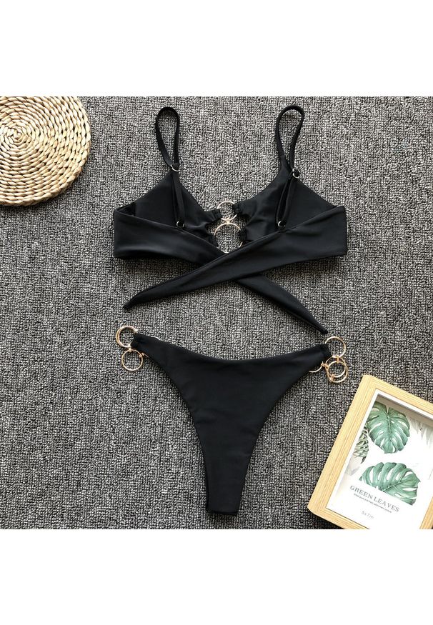 Intica - Bikini plażowe z ozdobnymi kółkami SueElle. Materiał: skóra, materiał