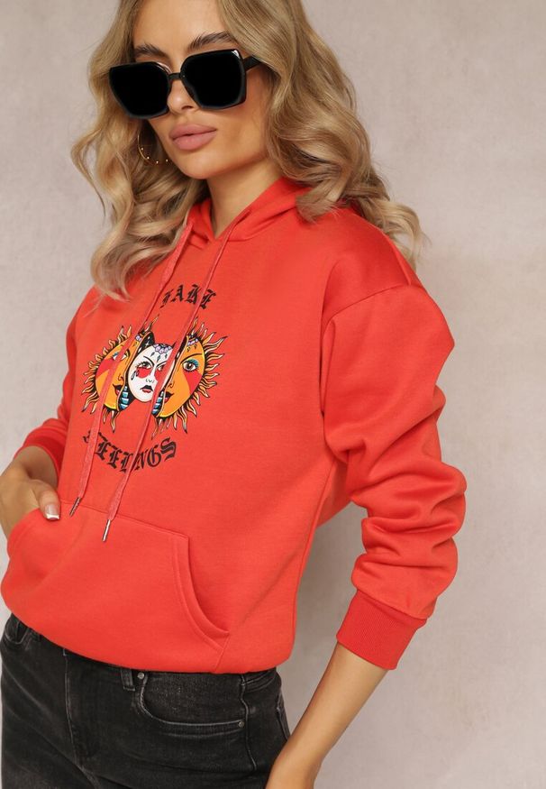Renee - Pomarańczowa Bluza Kangurka z Nadrukiem i Kapturem Uvella. Kolor: pomarańczowy. Wzór: nadruk
