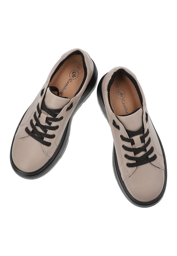 Beżowe Sneakersy Cambell Stylowe Obuwie Damskie Na Platformie. Okazja: na co dzień. Kolor: beżowy. Materiał: jeans, skóra. Szerokość cholewki: normalna. Obcas: na platformie. Styl: elegancki