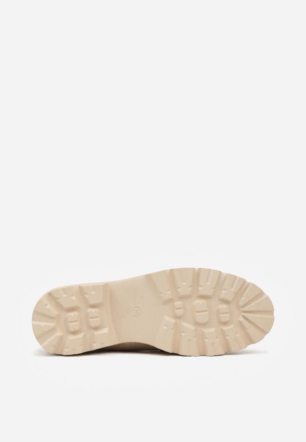 Born2be - Beżowe Mokasyny Ozdobione Klamrą Wildbluff. Okazja: na spotkanie biznesowe, do pracy. Zapięcie: klamry. Kolor: beżowy. Materiał: jeans. Wzór: aplikacja. Styl: biznesowy