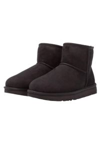 Ugg Mini Classic Ii Czarne Buty Damskie. Okazja: na co dzień. Kolor: czarny. Sezon: zima. Styl: casual
