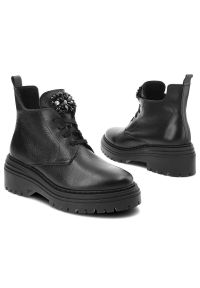 Czarne Botki Armodo Wygodne Buty Damskie. Okazja: na co dzień. Zapięcie: klamry. Kolor: czarny. Materiał: skóra. Obcas: na obcasie. Styl: klasyczny, casual, elegancki. Wysokość obcasa: niski #4