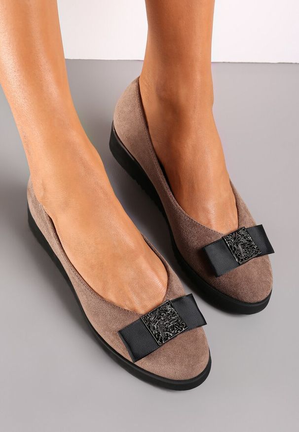 Renee - Beżowe Półbuty z Kokardką i Wkładką ze Skóry Naturalnej Aviaba. Kolor: beżowy. Materiał: skóra. Styl: elegancki