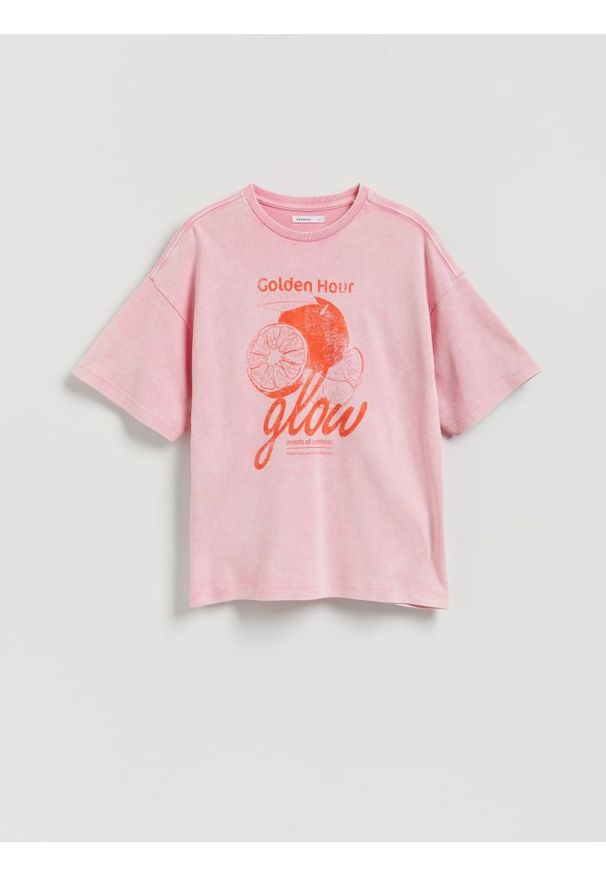 Reserved - T-shirt z nadrukiem - różowy. Kolor: różowy. Materiał: bawełna, dzianina. Wzór: nadruk