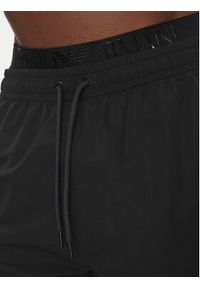 Emporio Armani Szorty kąpielowe EM000686 AF12329 UC001 Czarny Regular Fit. Kolor: czarny. Materiał: syntetyk #4