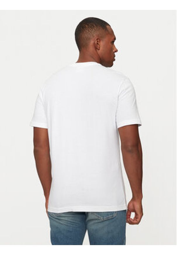 Calvin Klein T-Shirt K10K113802 Biały Regular Fit. Kolor: biały. Materiał: bawełna