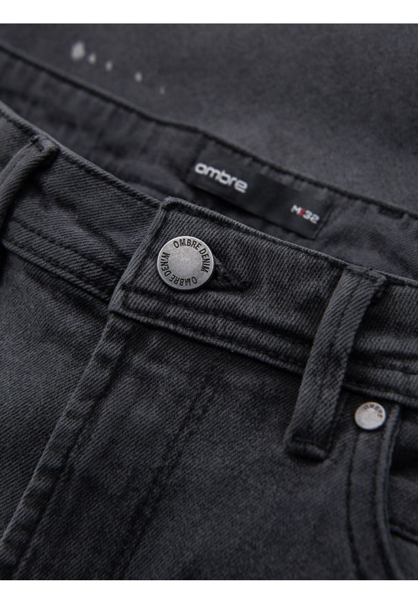 Ombre Clothing - Męskie krótkie spodenki jeansowe z przetarciami i podwiniętą nogawką – szare V3 OM-SRDS-0186 - XXL. Okazja: na co dzień. Kolor: szary. Materiał: jeans. Długość: krótkie. Wzór: aplikacja. Sezon: lato. Styl: casual