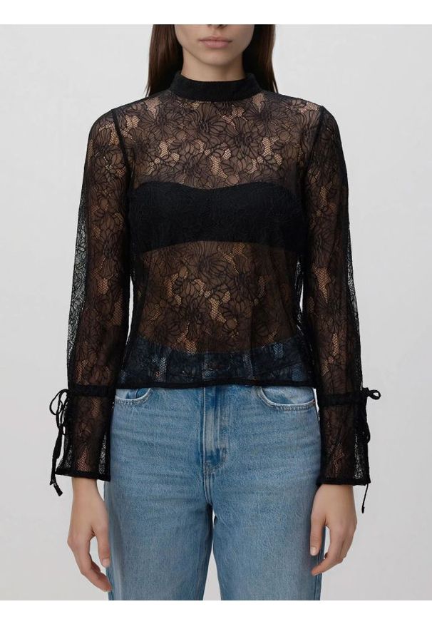 Reserved - Koronkowa bluzka ze stójką - czarny. Typ kołnierza: kołnierzyk stójkowy. Kolor: czarny. Materiał: koronka