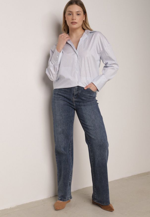 Born2be - Niebieskie Jeansy z Wysokim Stanem i Szerokimi Nogawkami Henivia. Okazja: na co dzień. Stan: podwyższony. Kolor: niebieski. Styl: casual, elegancki, klasyczny