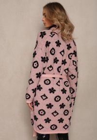 Renee - Różowy Kardigan z Wiązanym Paskiem Ozdobiony Wzorem w Kwiaty Timonen. Kolor: różowy. Materiał: dzianina, materiał, tkanina. Wzór: aplikacja, kwiaty