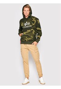 Alpha Industries Bluza Basic 178312C Zielony Regular Fit. Kolor: zielony. Materiał: bawełna